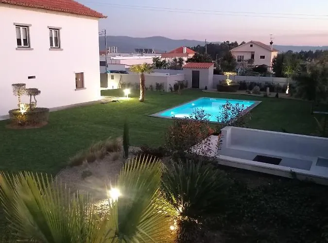 Casa D'avo Bina Local Ferienhaus