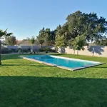 Casa D'avo Bina Local