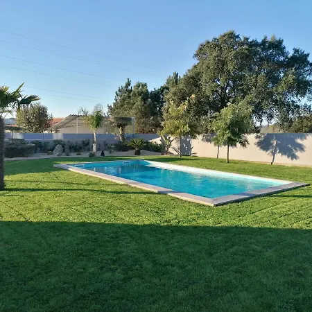 Casa D'avo Bina Local