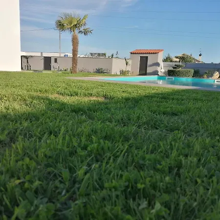 بيت للعطل Casa D'avo Bina Local