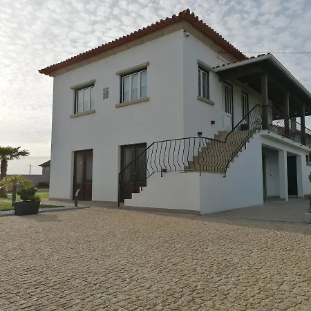 Dom wakacyjny Casa D'avo Bina Local