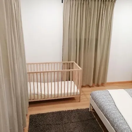 Casa D'avo Bina Local 度假居