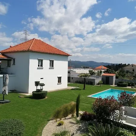 Casa D'avo Bina Local فيانا دو كاستيلو