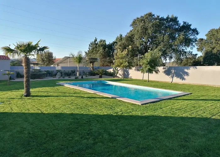 Casa D'avo Bina Local