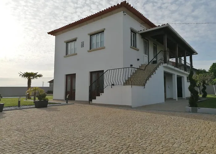 בית נופש Casa D'avo Bina Local