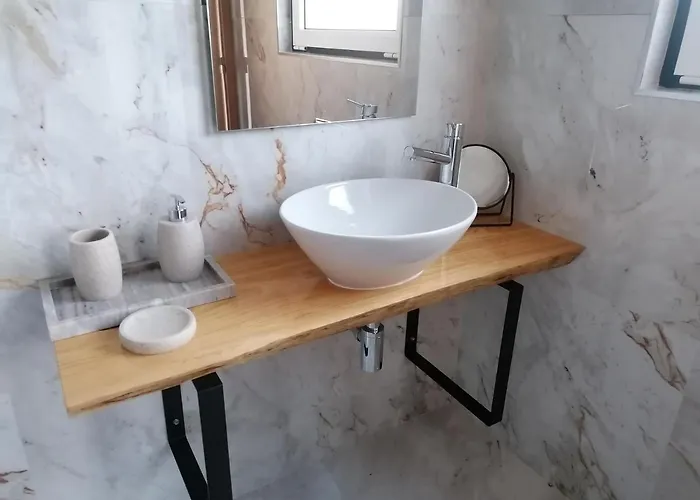 Casa D'avo Bina Local